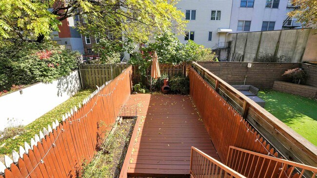 Photo - 717 Adams St Unidad 1R