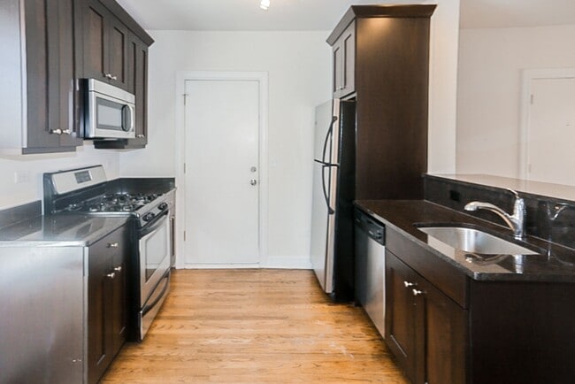 Photo - 3818 N Sheffield Ave Unit 3814-1E