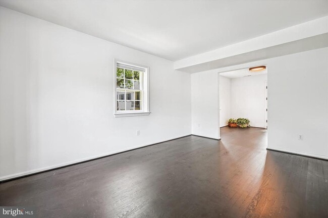 Photo - 6705 Hillandale Rd