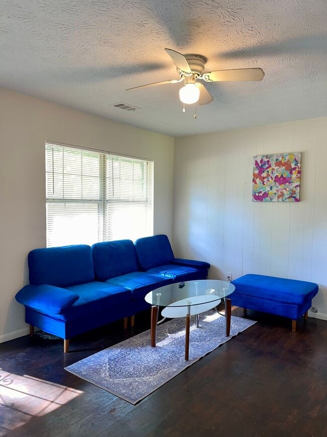 Photo - Fully Furnished Short Term Rental Home!