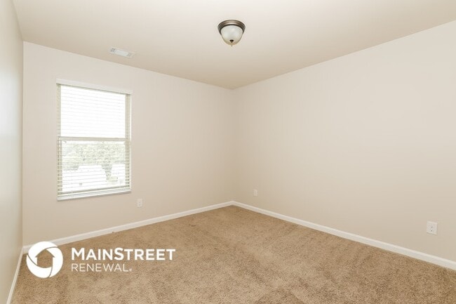 Photo - 694 Independence Ave