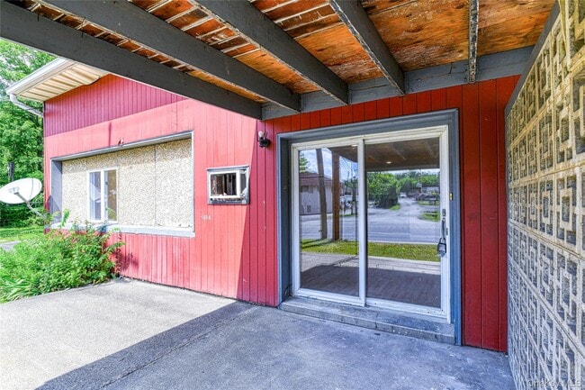 Building Photo - 1614 US-9W Unit 3