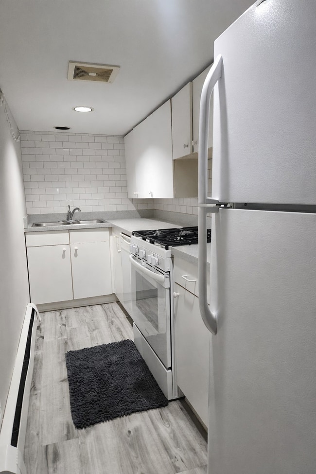 Photo - 2030 N Clifton Ave Unit Garden