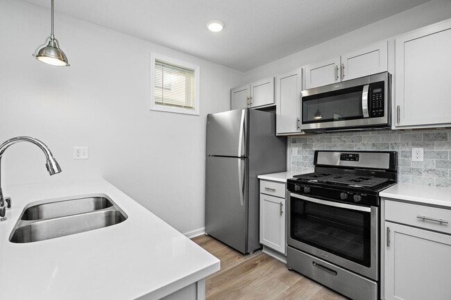 Building Photo - 2109 Aldrich Ave S Unit A