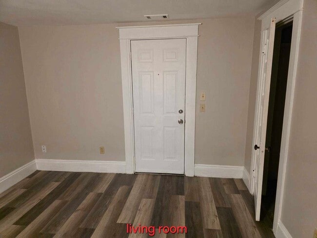 Building Photo - 1332 Poplar Pl Unit 2