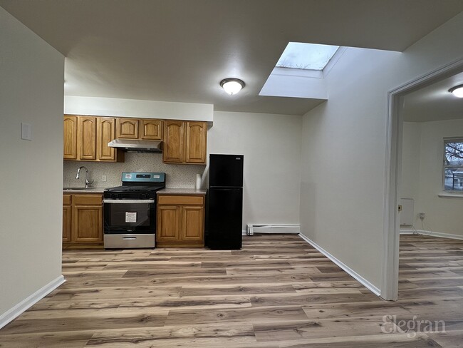 Photo - 52-16 94th St Unidad APT 3R