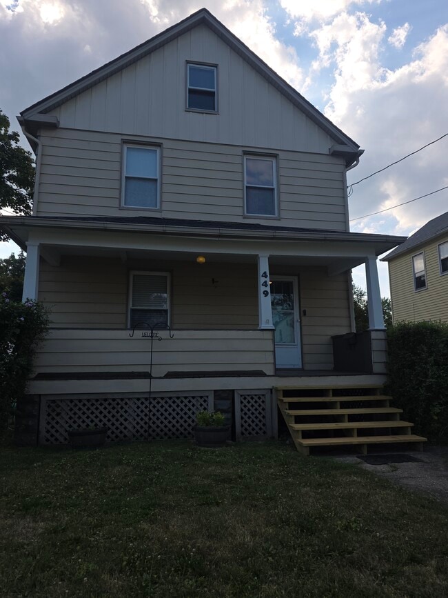 Building Photo - 449 7th St Rental