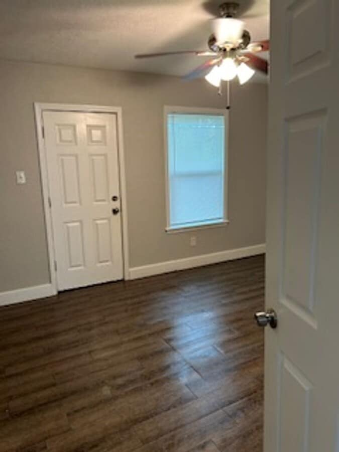 Photo - 8810 Lanewood Dr
