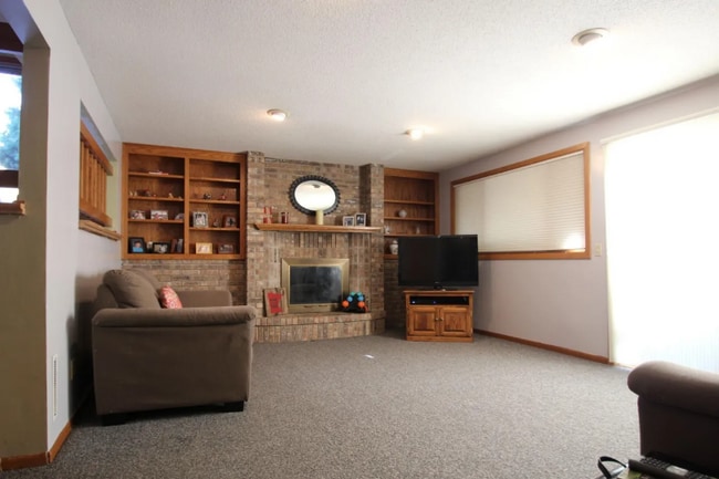 Photo - 2721 Westcliffe Dr