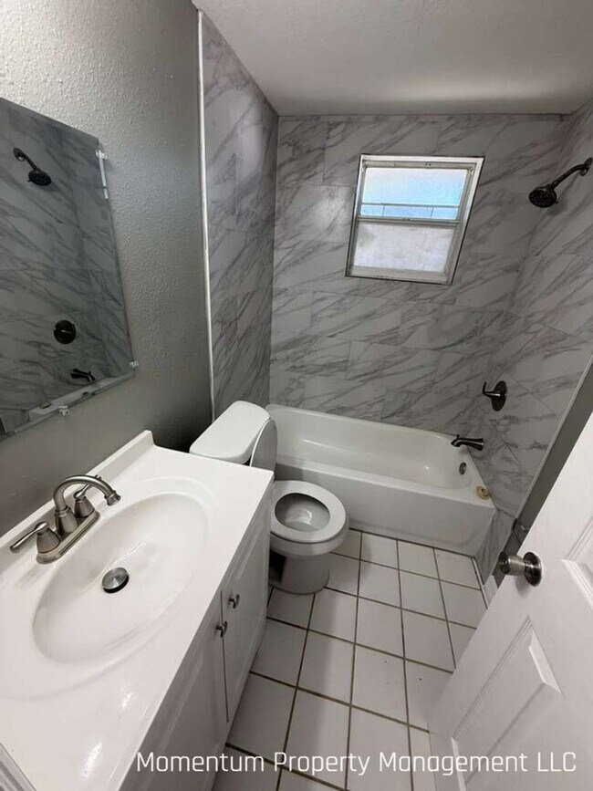 Photo - Remodeled One Bedroom- Clearwater! Apply Today- FOR FREE! Unit 1718 Washington Ave