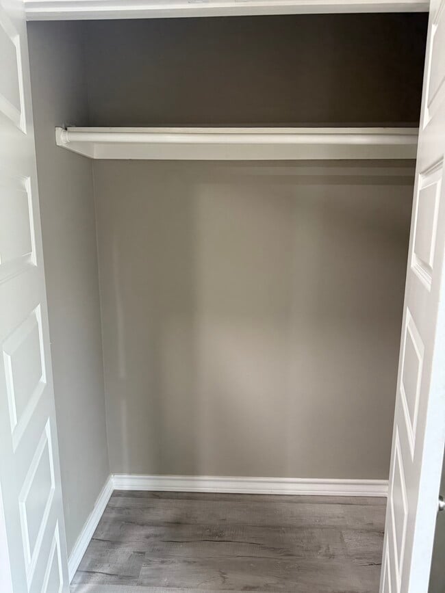 Photo - 709 E Jackson Ave