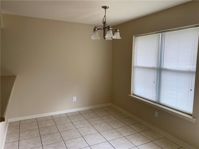 Photo - 403 Perryl Ln