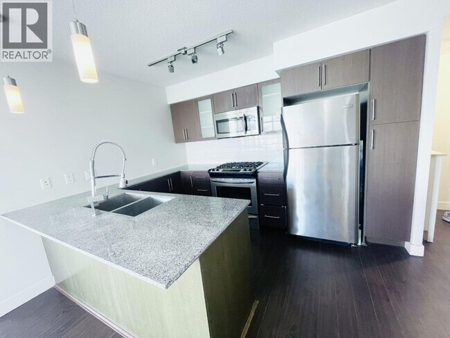 8068 Westminster Hwy Unit 1110