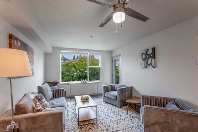 Building Photo - Epicenter Rental