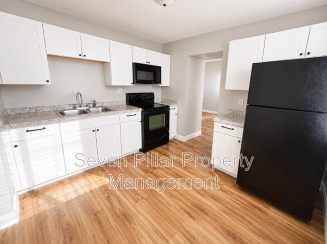 Photo - 1048 Republic Ave