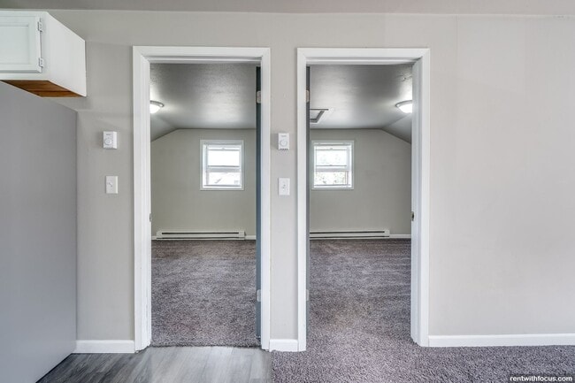 Photo - 100 W 4th St Unidad 100 1/2