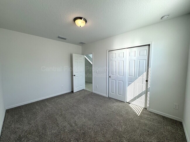 Photo - 2958 Sunstar Dr