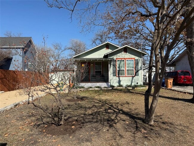 Photo - 406 Normandy St