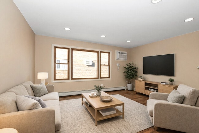 Photo - 10625 Parkside Ave