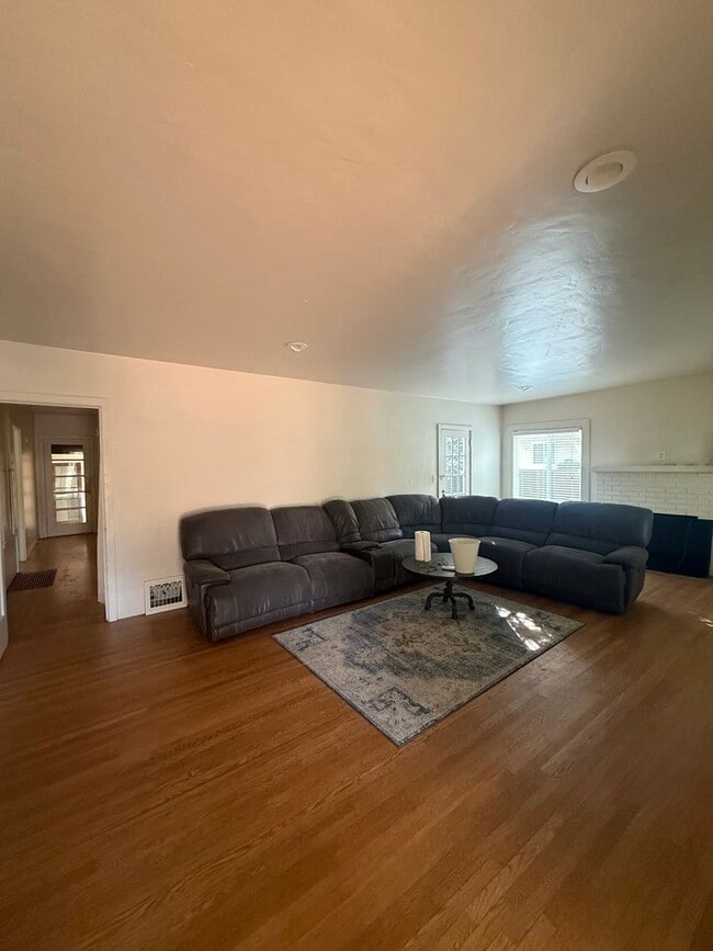 Photo - Large Home steps from UCD!-October Rent Free