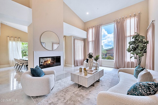 1687 Castlebridge Ct