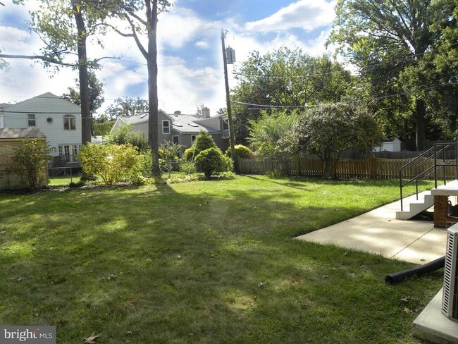 Photo - 716 N Overlook Dr