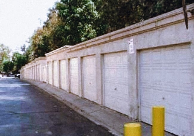 Photo - 8167 Vineyard Ave