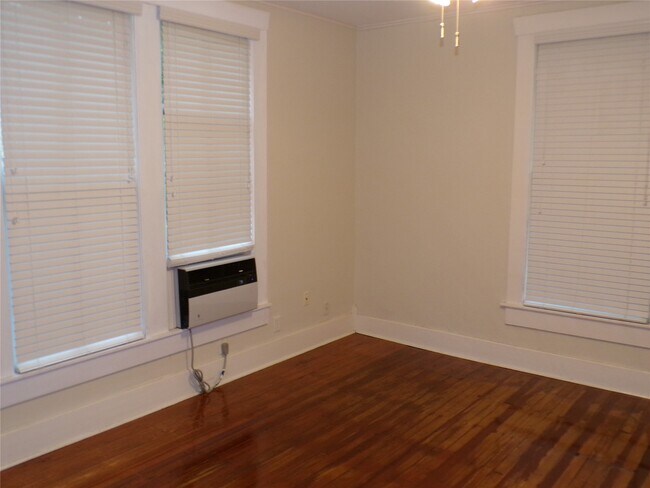 Photo - 3416 Morrison St Unit 6