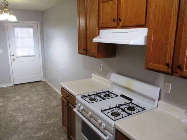 Photo - 903 1/2 W Washington St