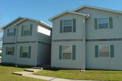 Campus Square Apartments - 609 E Campus Drive - Meadow Ridge Townhomes Unit 8A