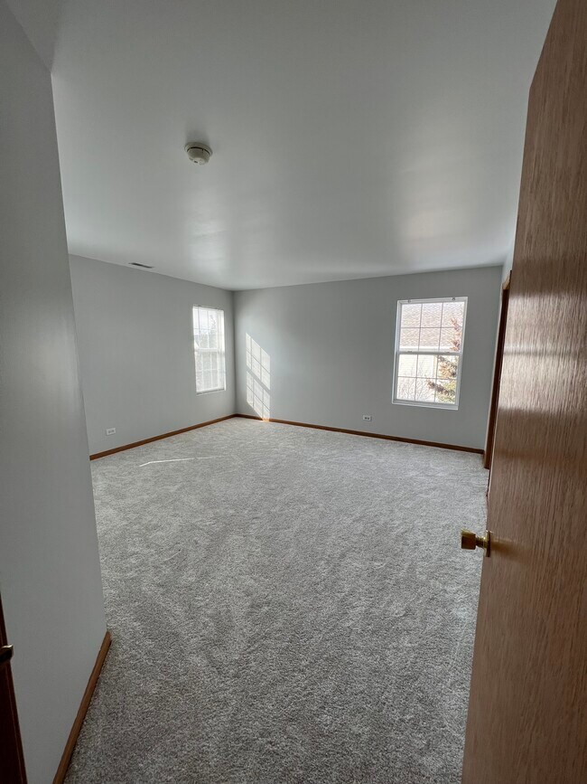 Photo - 1470 Millbrook Dr