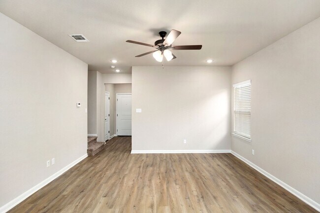 826 Soria Pl
