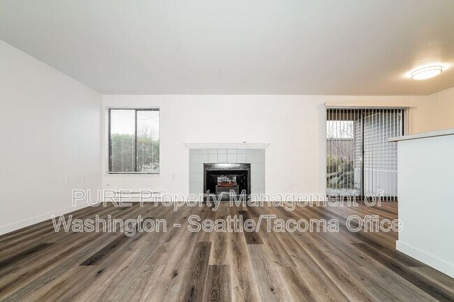 Photo - 6601 S 8th St