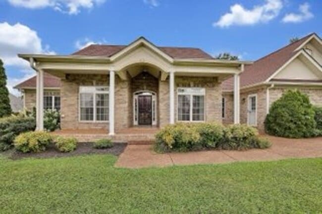 FOR LEASE- 3 BEDROOM SINGLE-FAMILY HOME! - FOR LEASE- 3 BEDROOM SINGLE-FAMILY HOME!