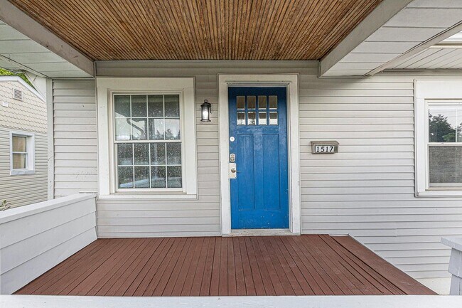 Photo - 1517 S State St