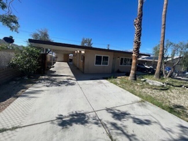Photo - Central DHS, 2 BEDROOM, 1 BATH SINGLE FAMI... Casa