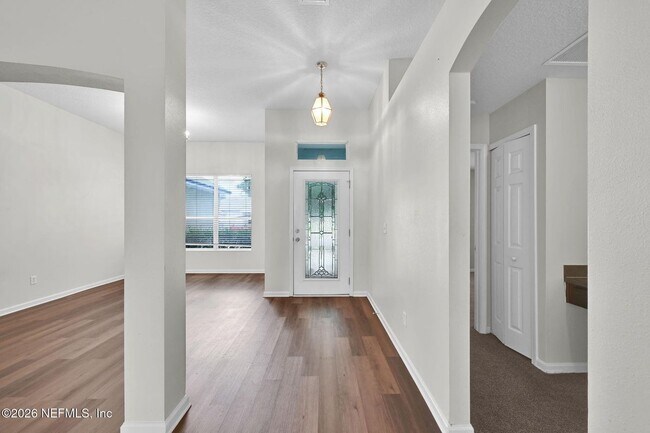 Photo - 10810 Stanton Hills Dr E