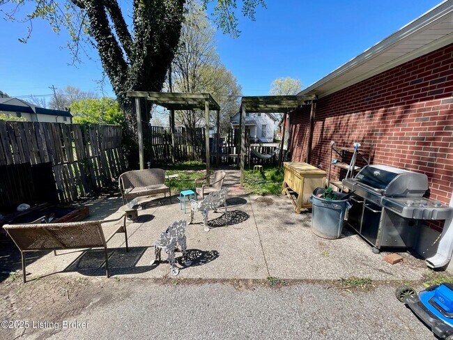 Photo - 816 Melford Ave Unidad 1