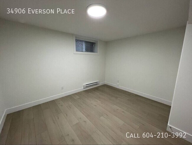 Photo - 2 Bedroom Basement Suite in Abbotsford