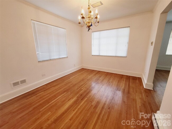 Photo - 1348 E Woodlawn Rd