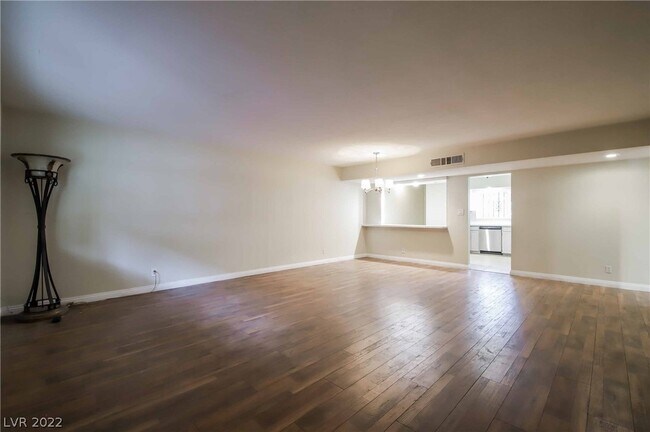 Photo - 356 E Desert Inn Rd Unit 101