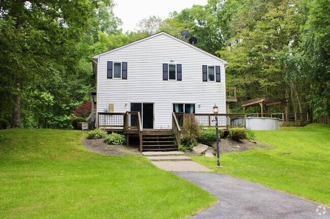 Building Photo - 87 Wood Rd Rental