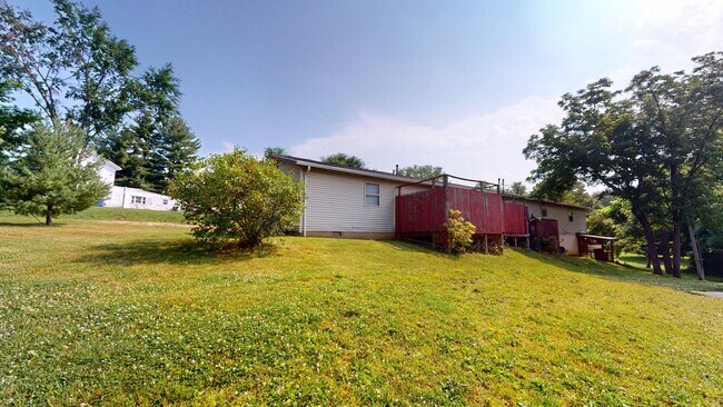 Photo - 257-259 W Elm St. Unidad 257 A