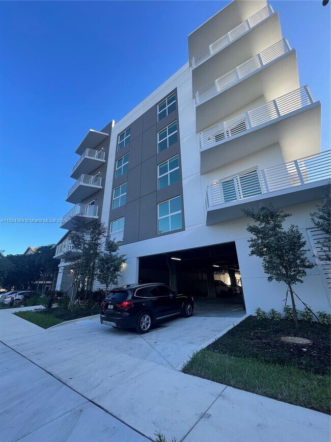 Photo - 1938 Jackson St Condo Unit 302