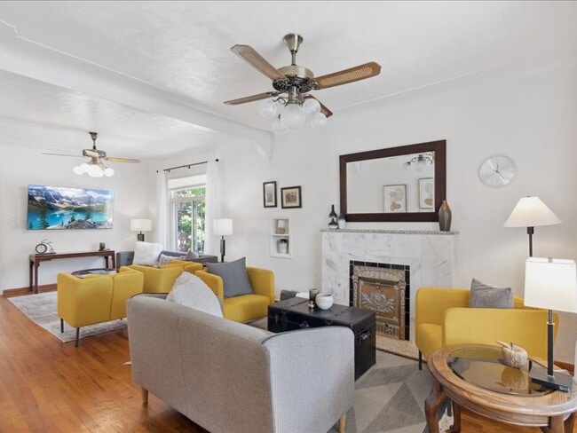 Photo - 2735 W Denver Pl