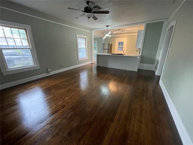 Photo - 1339 13th St W