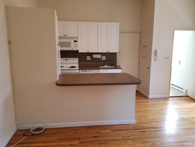 Photo - 407 S 10th St Apartment Unit 2