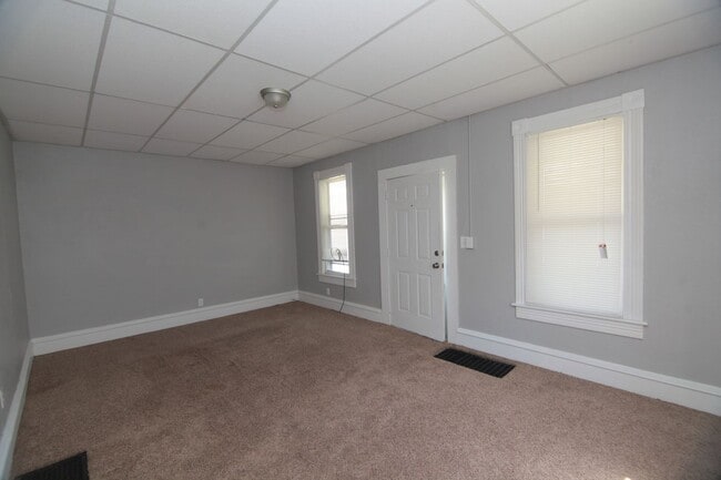 Photo - 2 bed 1 bath Moline house!