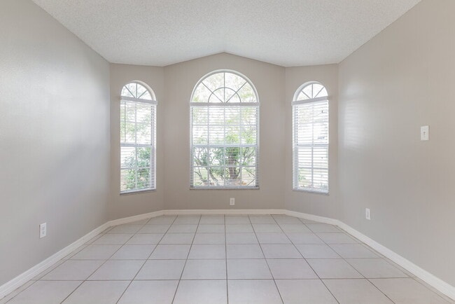 Photo - 11872 Sindlesham Ct