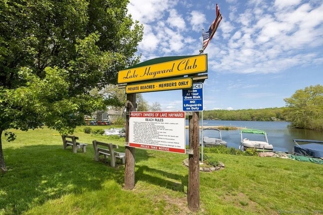 Photo - 76 Ridgewood Rd